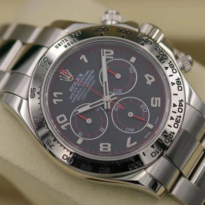Black dial - Silver strap - 40 mm