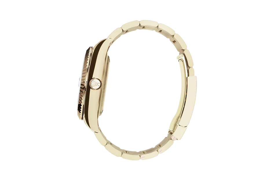 Black Dial Watch - Gold-42MM