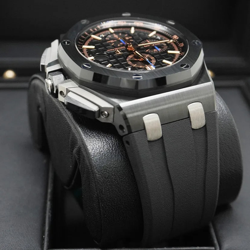 Black strap - Titanium black dial - Watch - 44mm