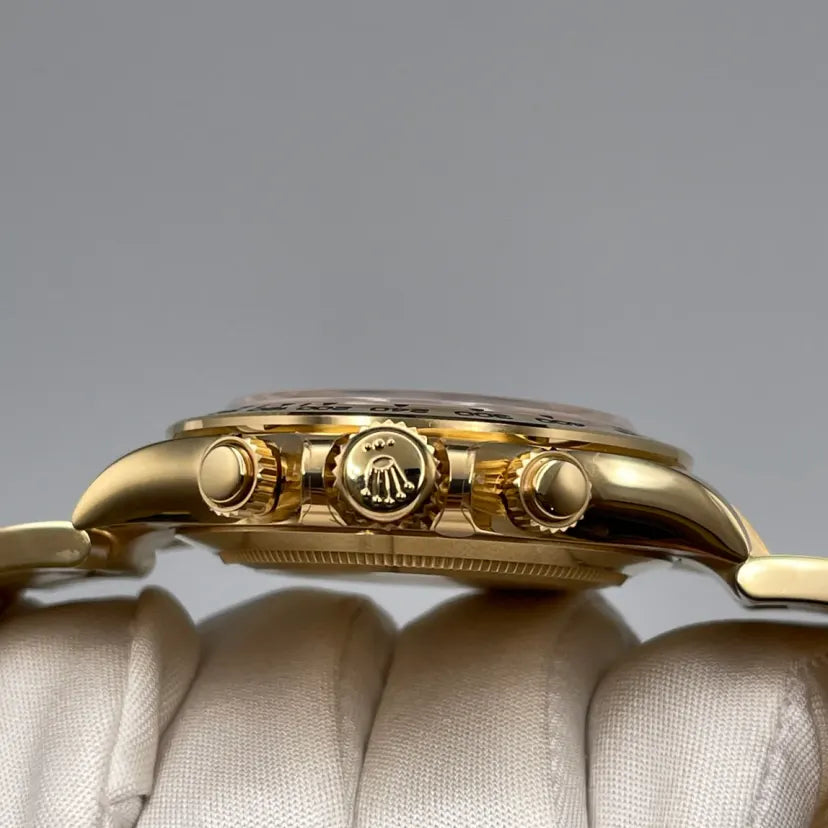 Black dial - Gold strap -40MM