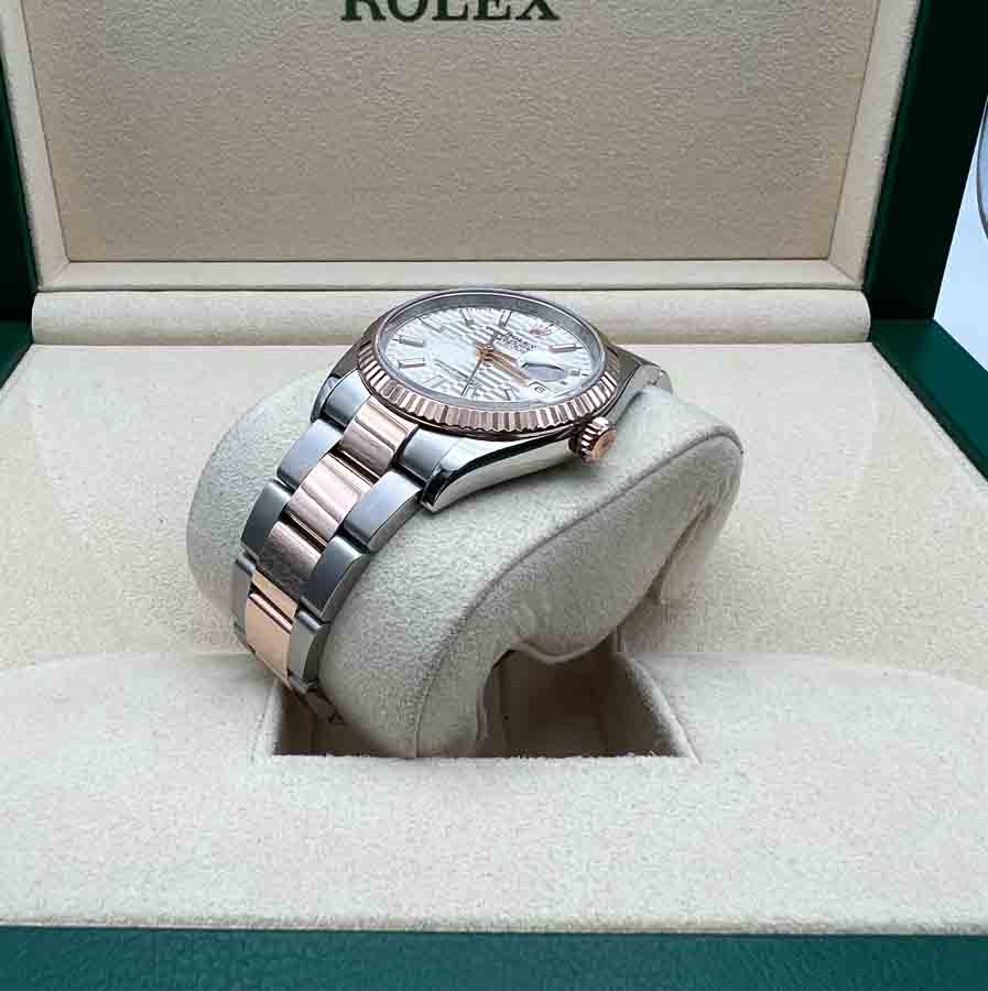 Silver dial watch - gold - 41MM