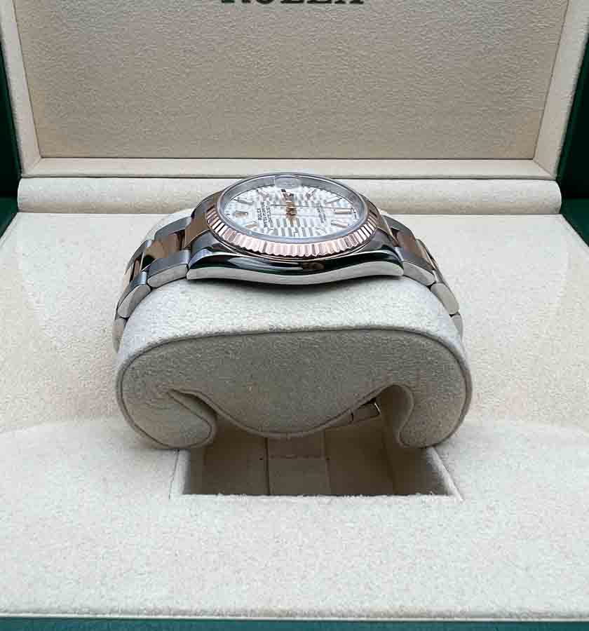 Silver dial watch - gold - 41MM