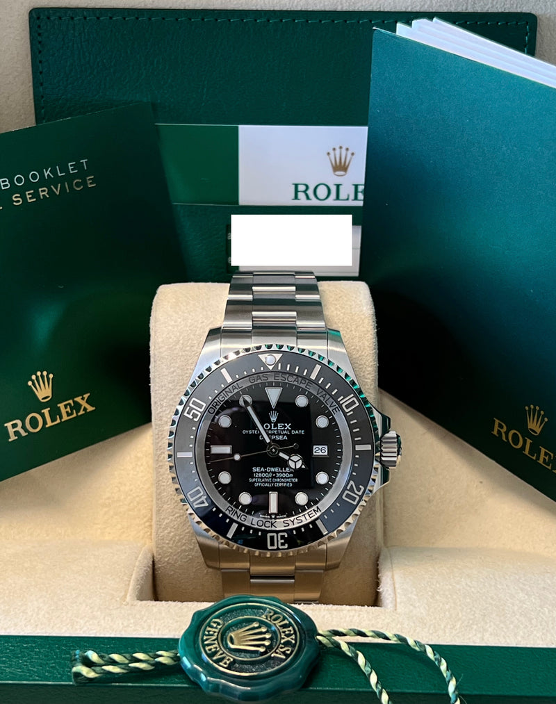 Black dial watch-Silver-44MM