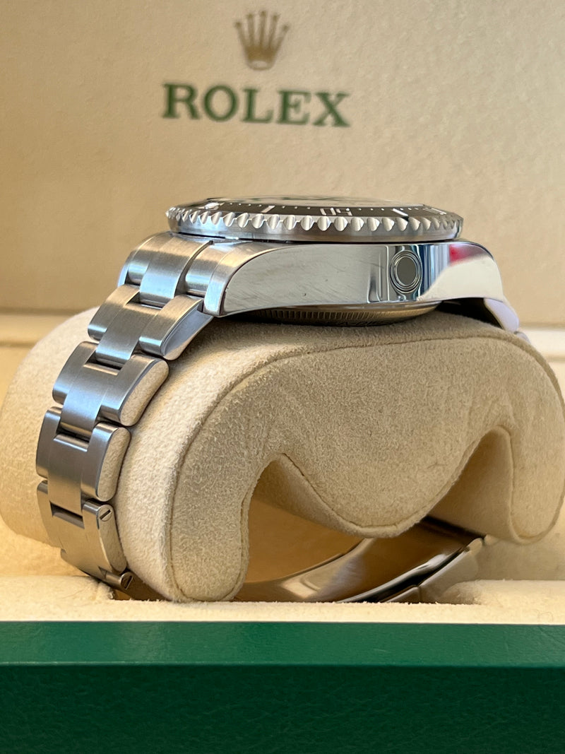 Black dial watch-Silver-44MM