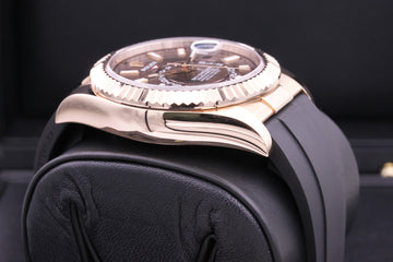 Chocolate Dial Watch - Black-42MM