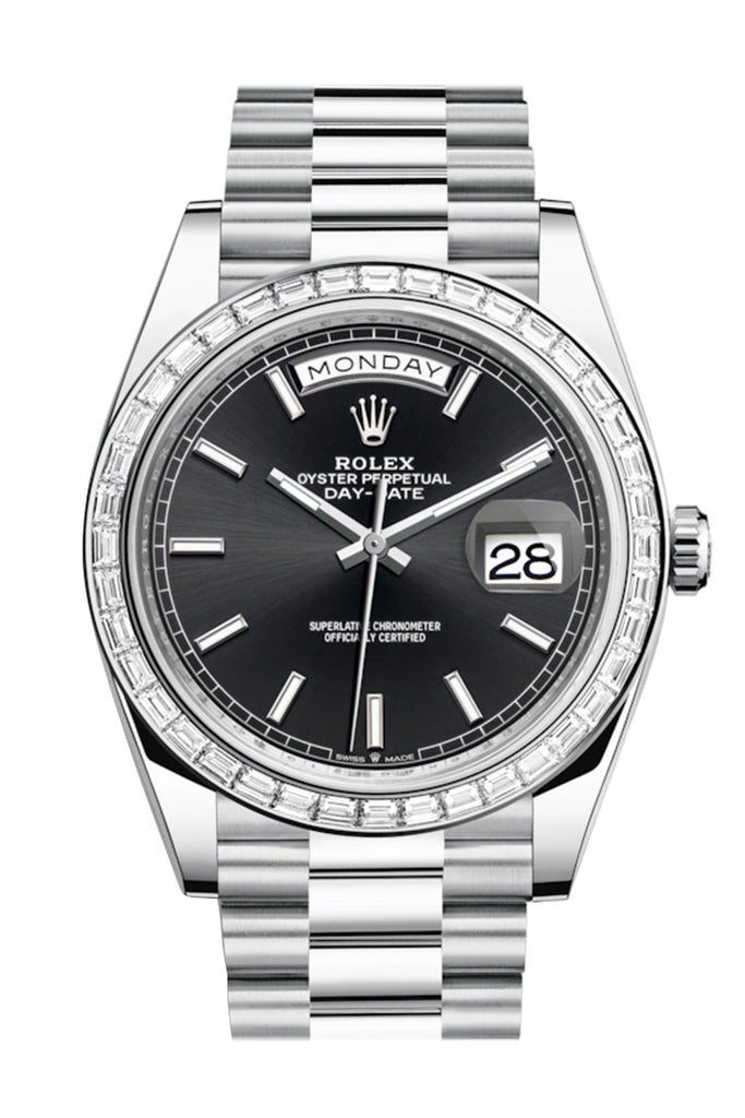 Black dial - Silver strap - 40 mm
