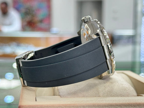 White Dial Watch - Black-42MM