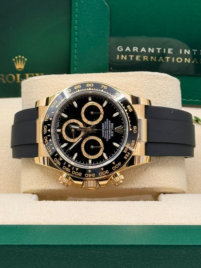 Black dial - Black strap - 40MM