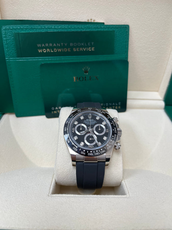 Black dial - Black strap - 40MM