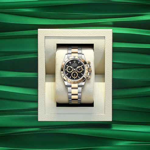 Black dial - Gold strap - 40MM