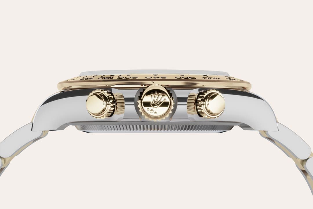 Black dial - Gold strap - 40MM