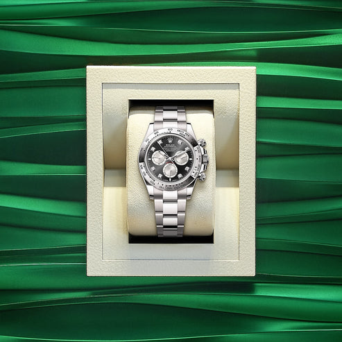 Shiny black dial - Silver strap - 40MM
