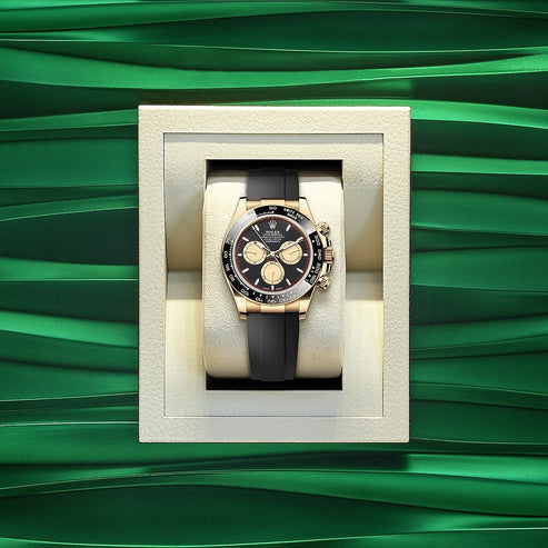 Pure black dial - black strap - 40MM
