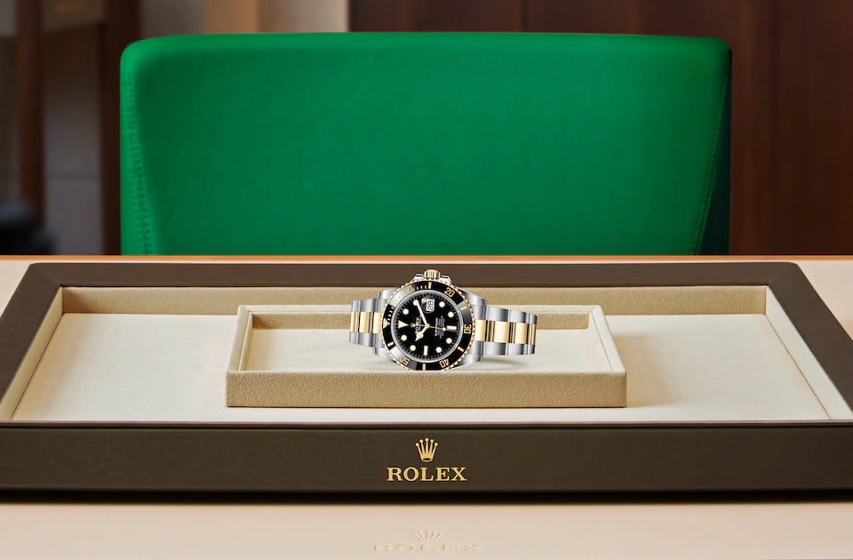 Black Dial Watch - Gold-41MM