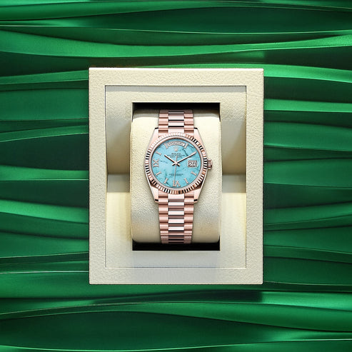 Blue dial - Gold strap - 36mm