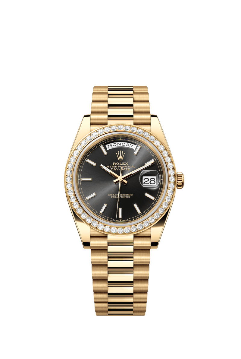 Shiny black dial - Gold strap - 40mm