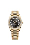 Black dial - Gold strap - 40mm