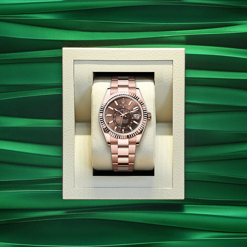 Chocolate Dial Watch - Gold-42MM