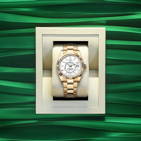 White Dial Watch - Gold-42MM