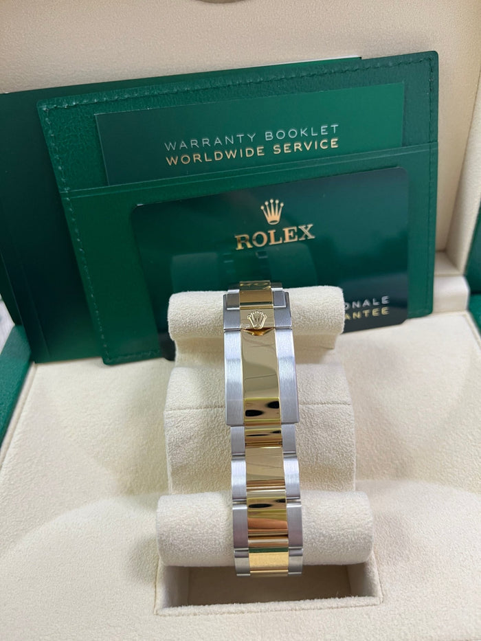 Gold dial - Gold strap - 40MM