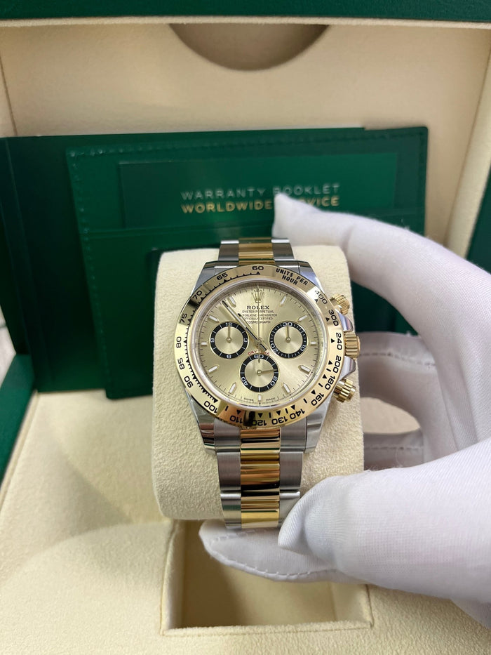 Gold dial - Gold strap - 40MM