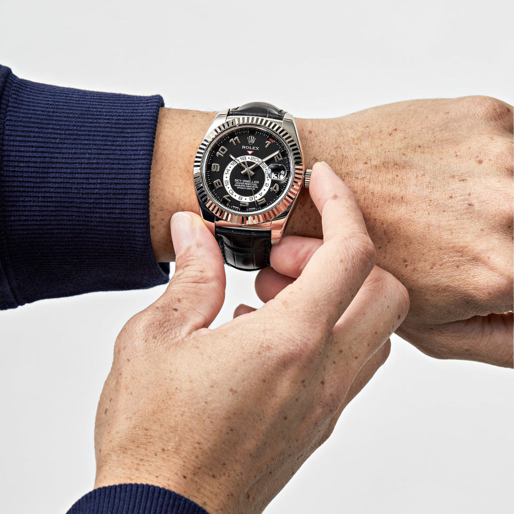 Black Dial Watch - Black-42MM