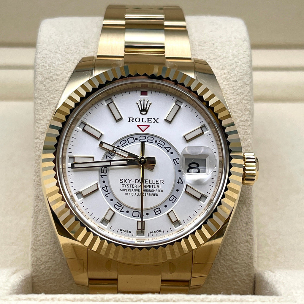 White Dial Watch - Gold-42MM