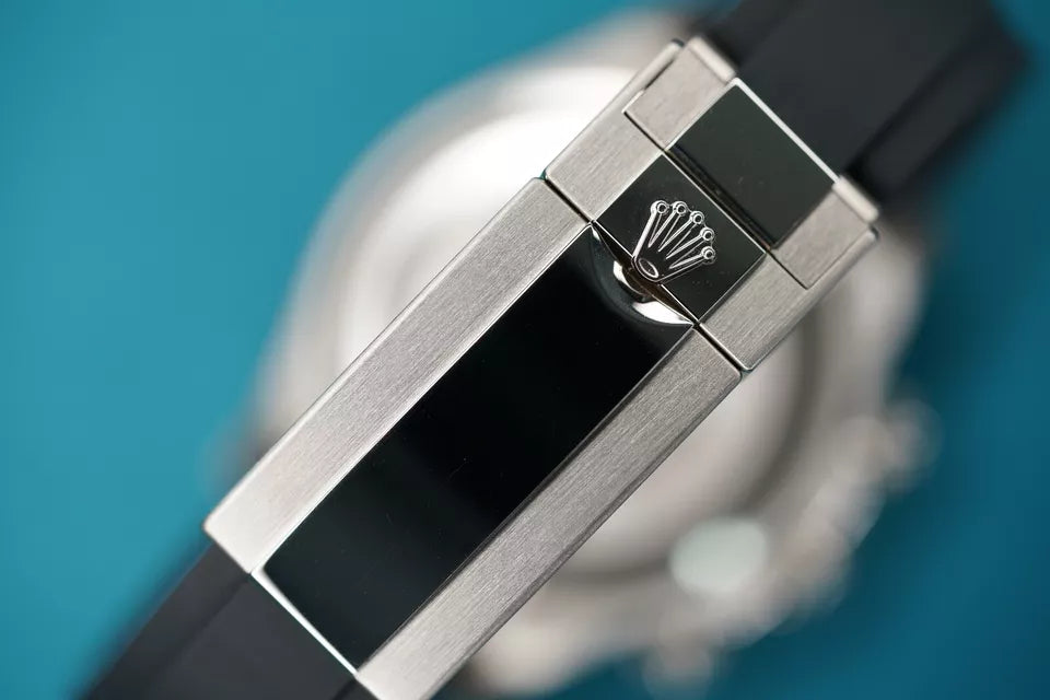 Shiny black dial - black strap - 40MM