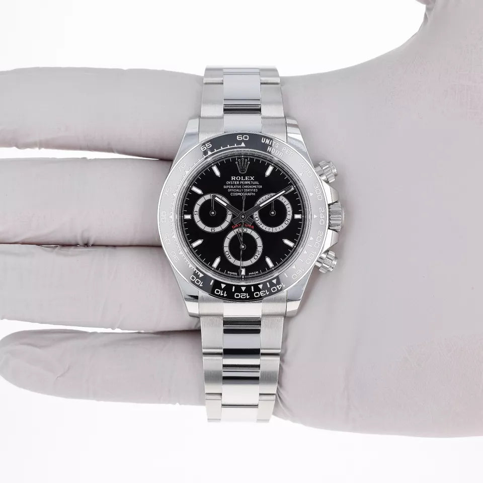 Black dial - Silver strap - 40MM