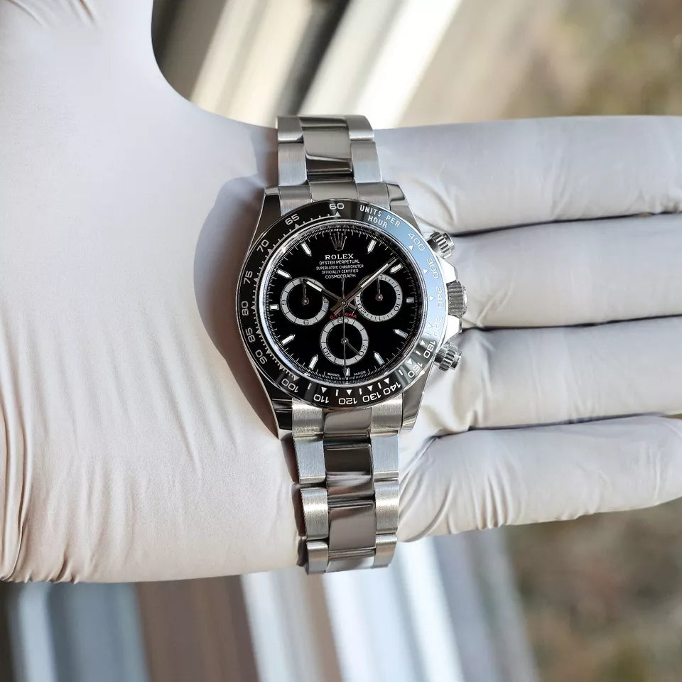 Black dial - Silver strap - 40MM