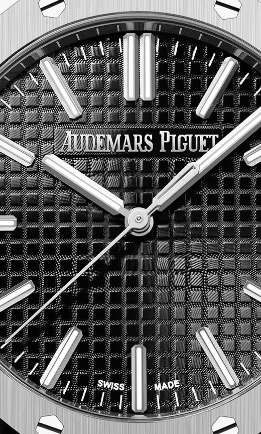 Black Dial - Stainless steel - Automatic - 41mm